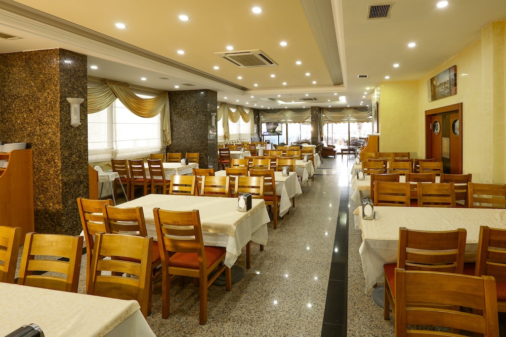 Kayhanbey Hotel 49/67