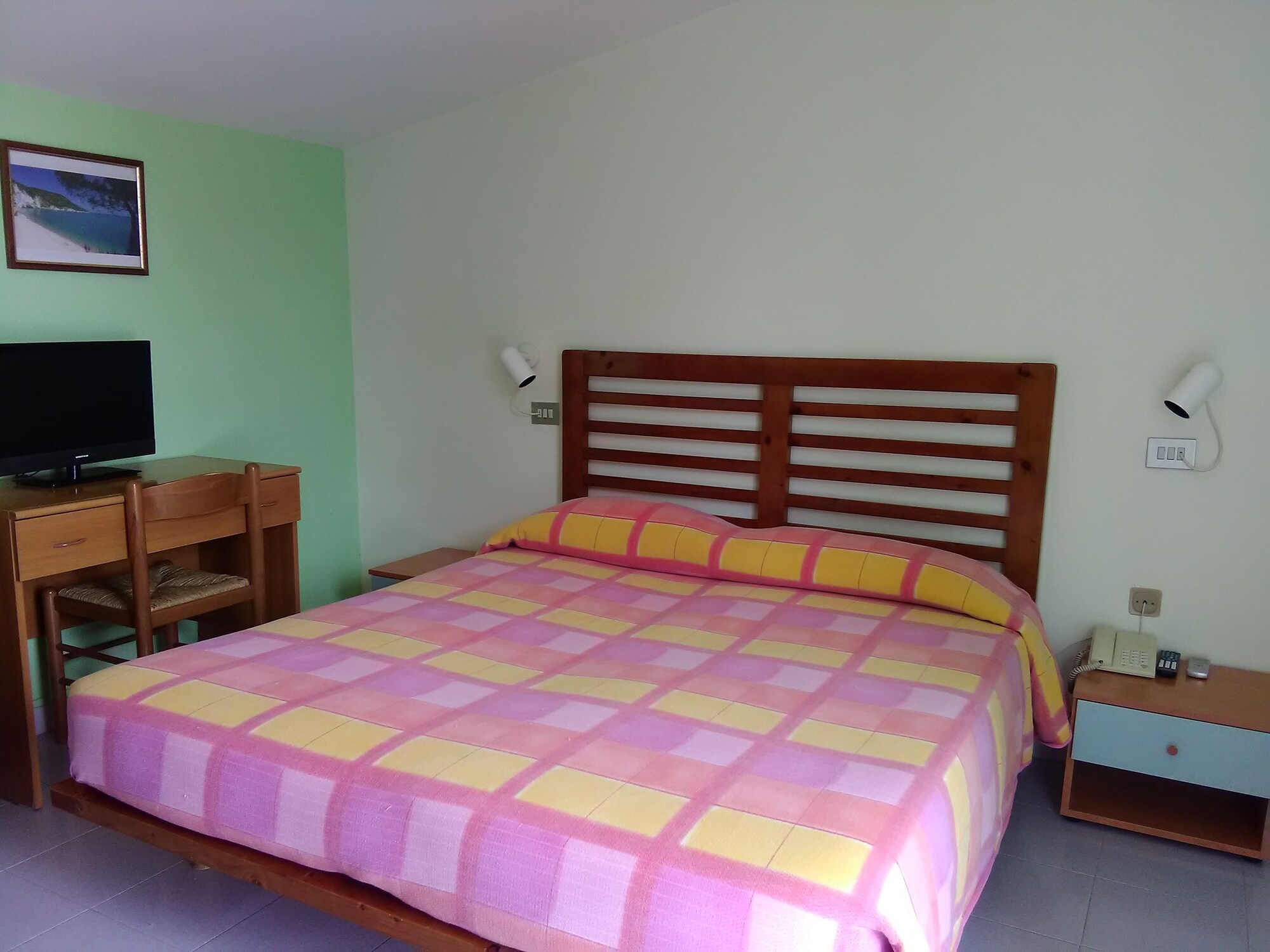 STANDARD, DOUBLE BED, GARDEN VIEW
