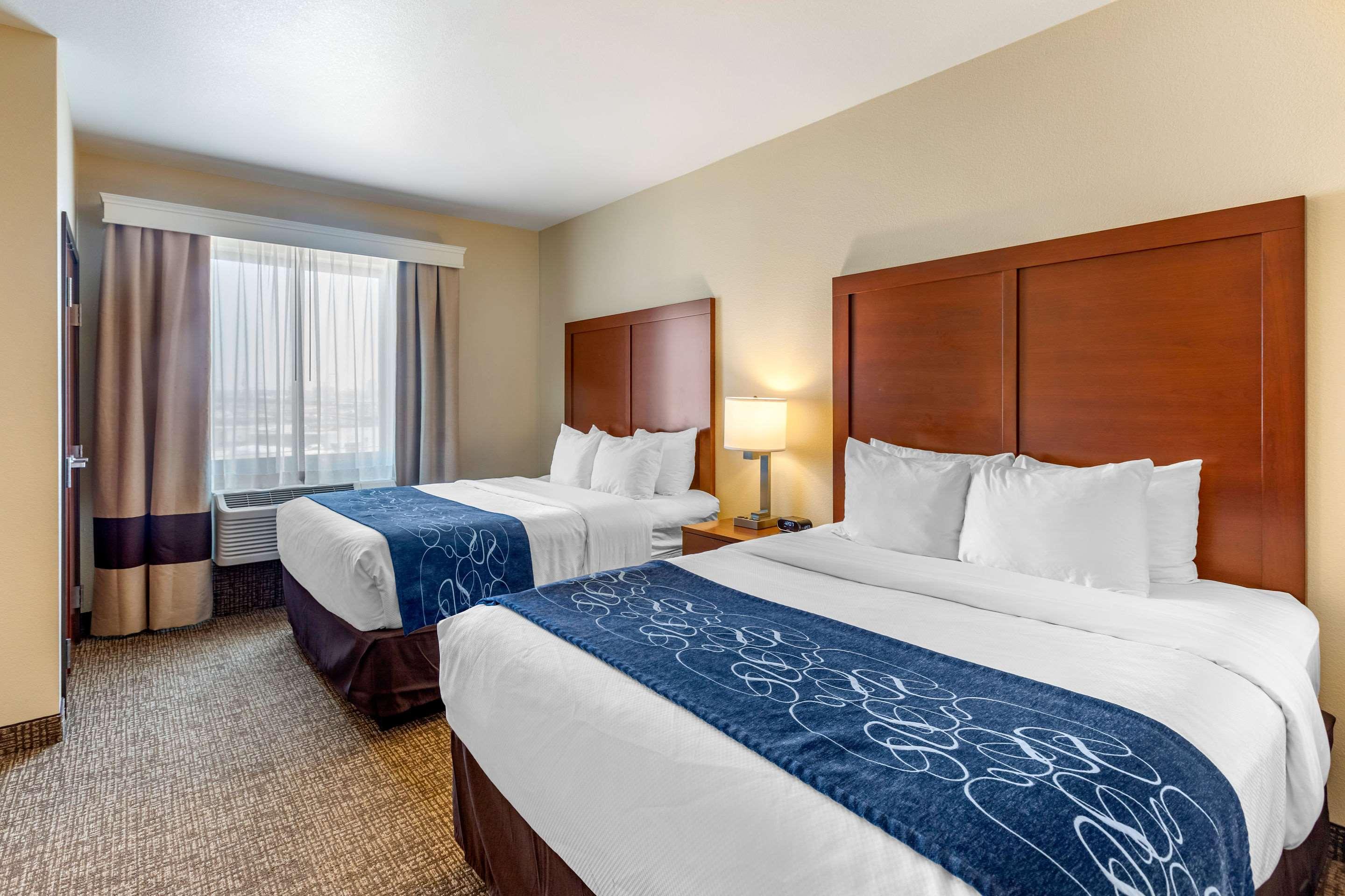 UPGRADE, SUITE, 1 KING AND 2 QUEEN BEDS
