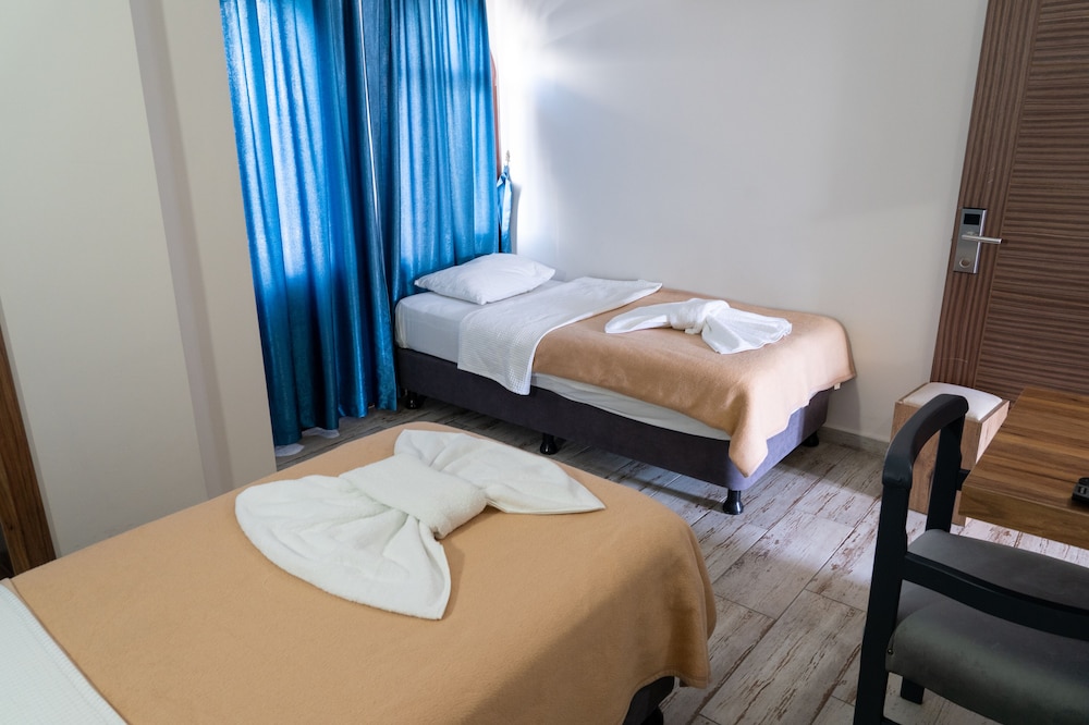 Otel Eroglu 13/44