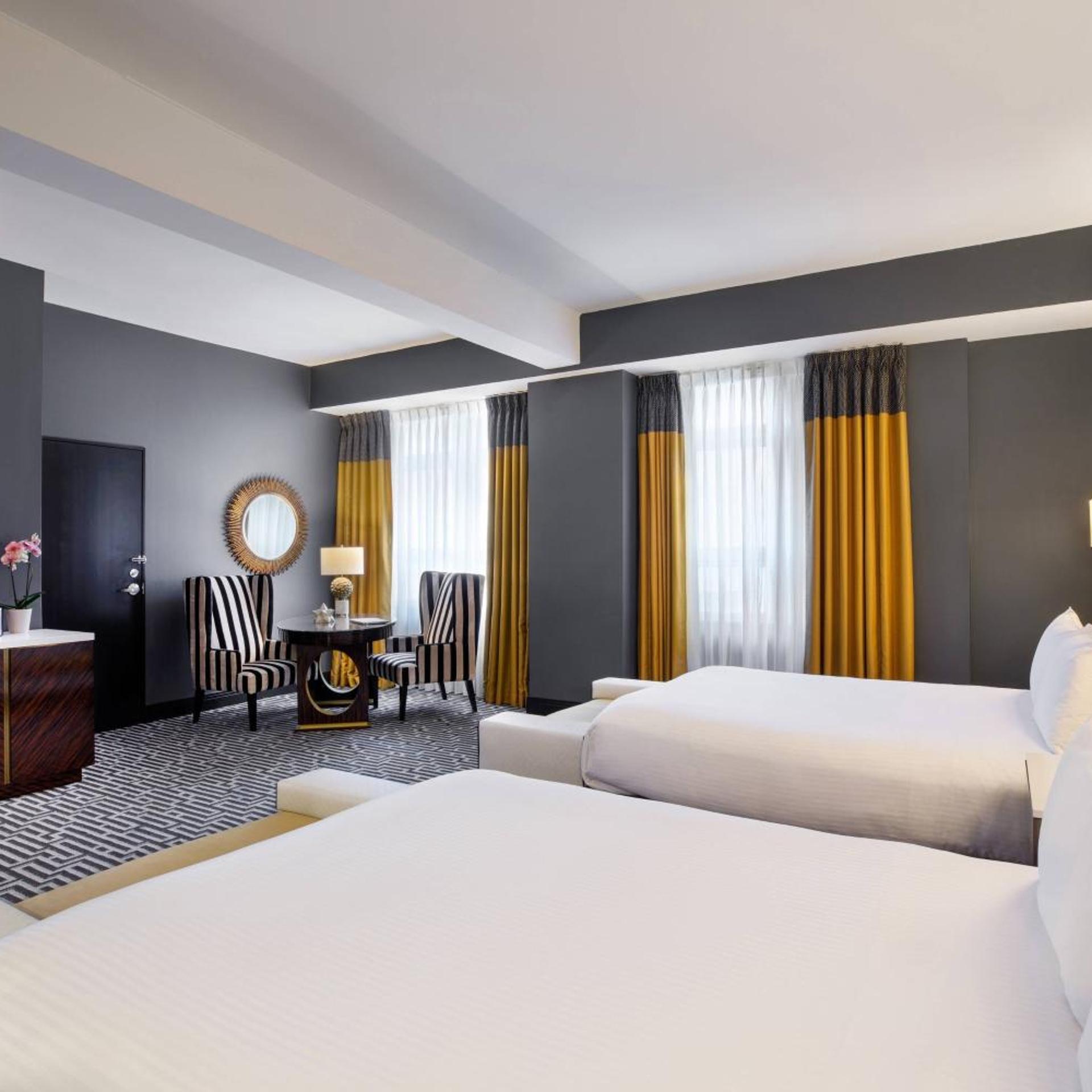 Guest Room, 2 Queen Beds, City View, Hotel Metro 3/7