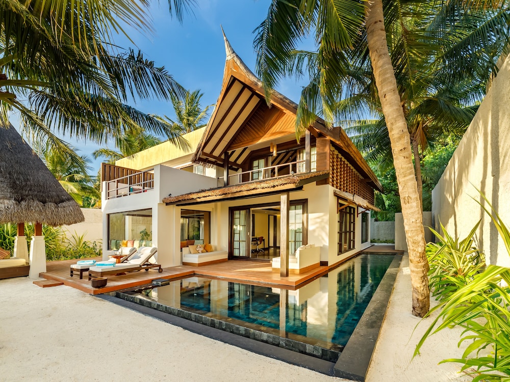 Ozen Reserve Bolifushi 6/136