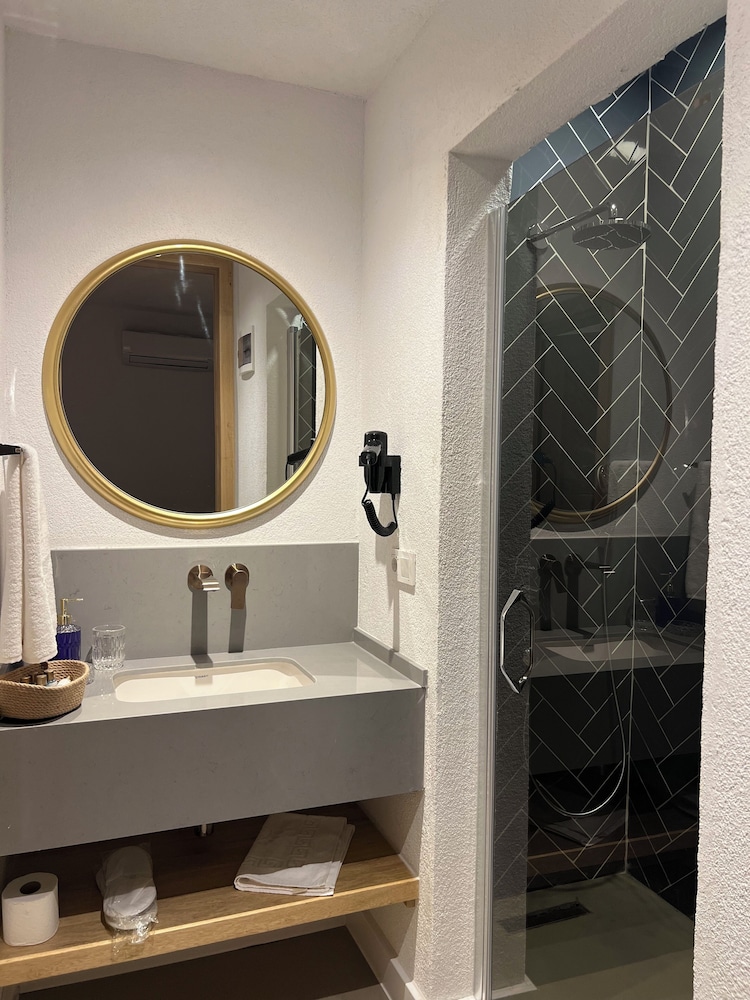 Yarimada Butik Otel 47/48