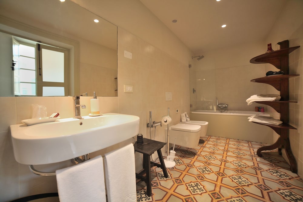 Hotel Regina D'arborea 38/40