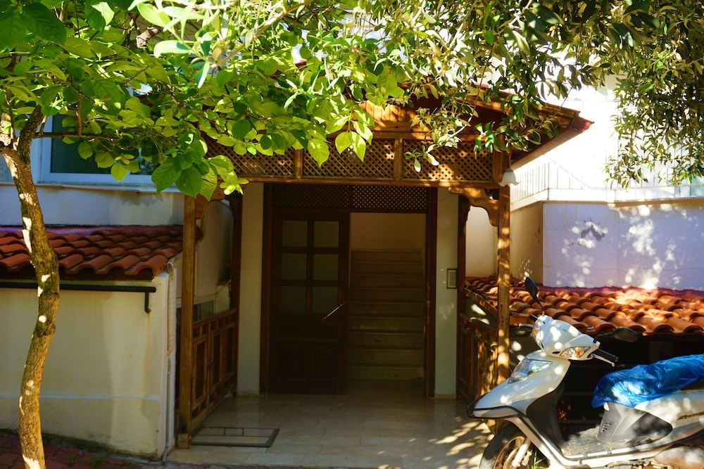 Cobanoglu Otel 4/37