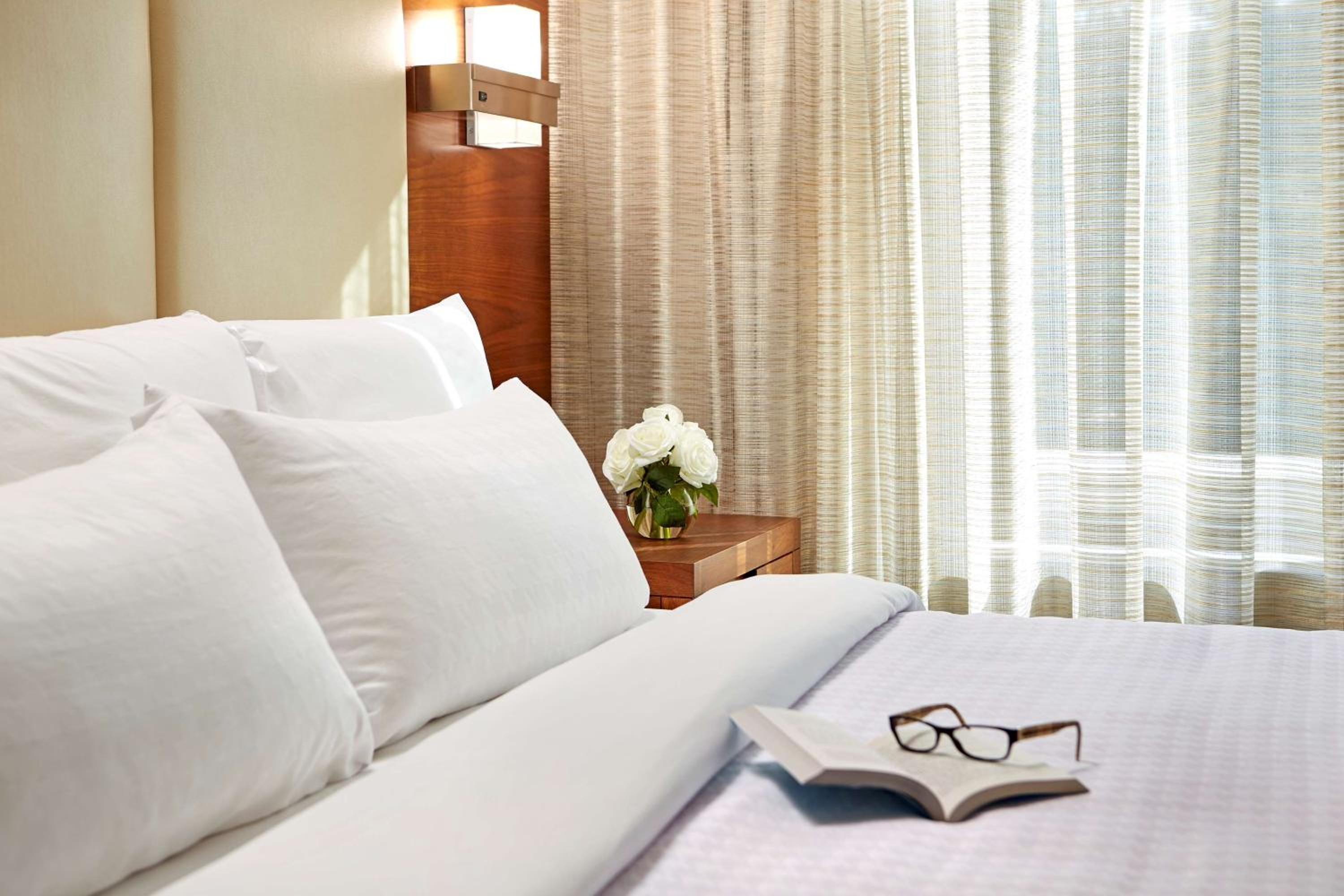 STUDIO, SUITE, KING BED, ACCESSIBLE