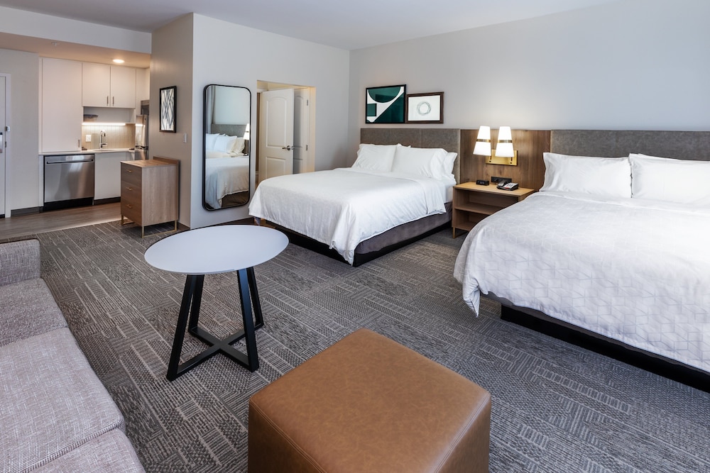 Staybridge Suites Portland 22/47
