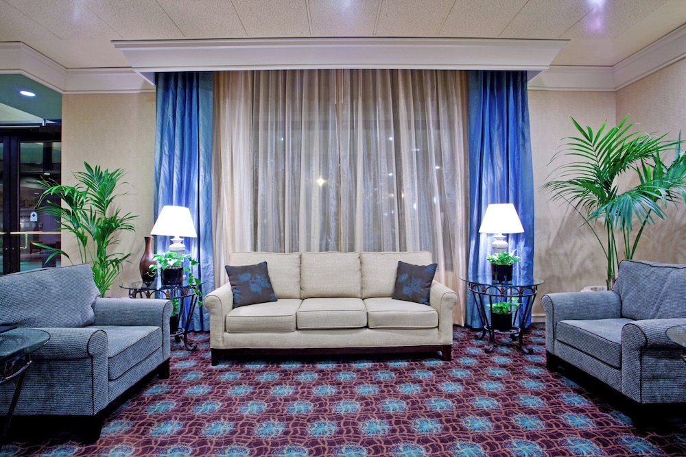 Lynchburg Grand Hotel 36/50