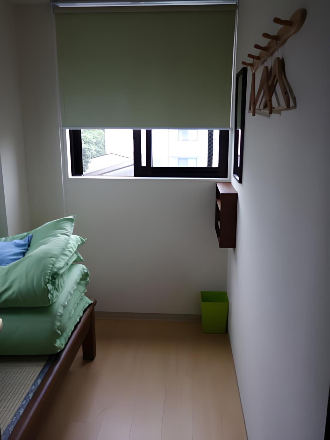 Room, Single