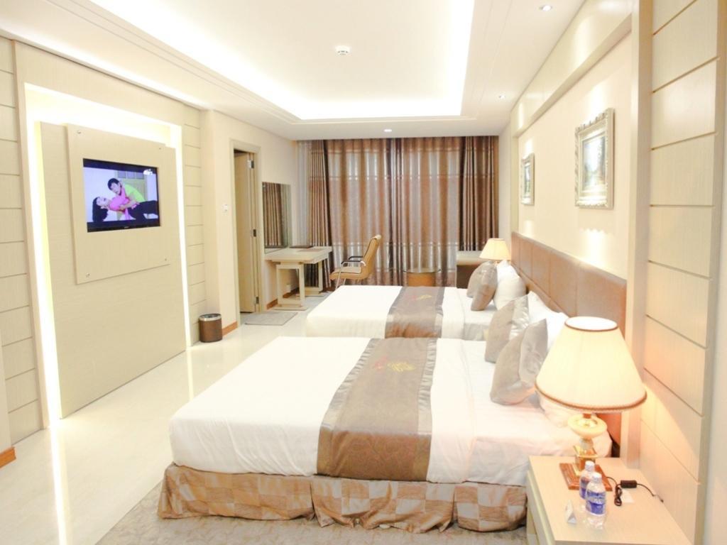 Semi Room, Family Suite, 2 Semi Double Beds، Holiday One Hotel 2/2