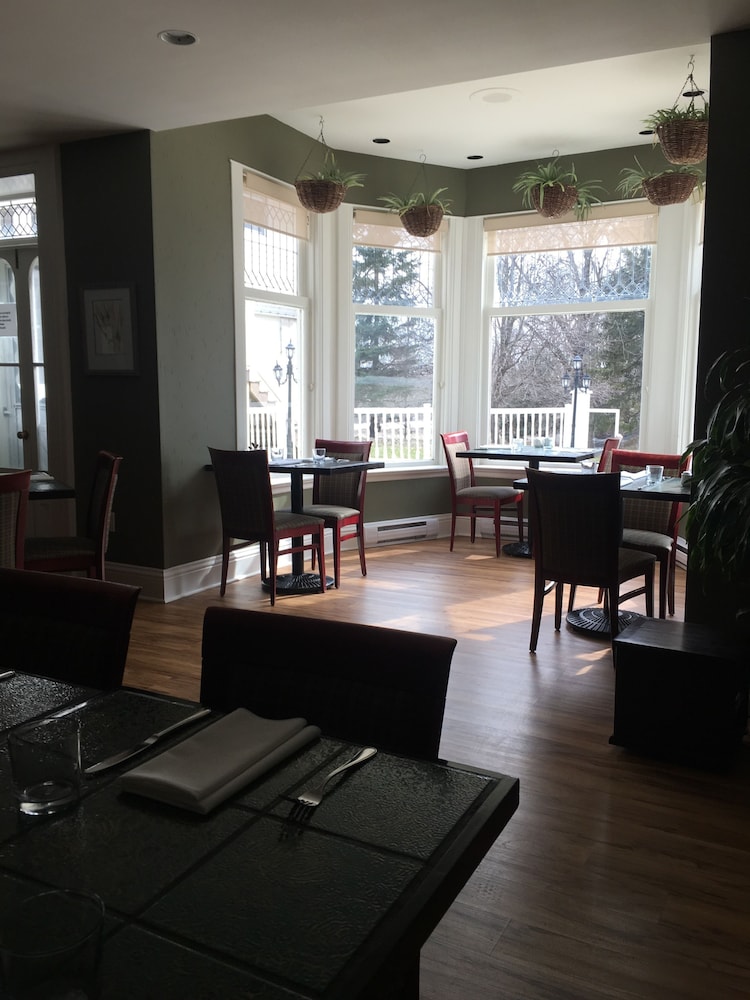 Westover Inn 45/69