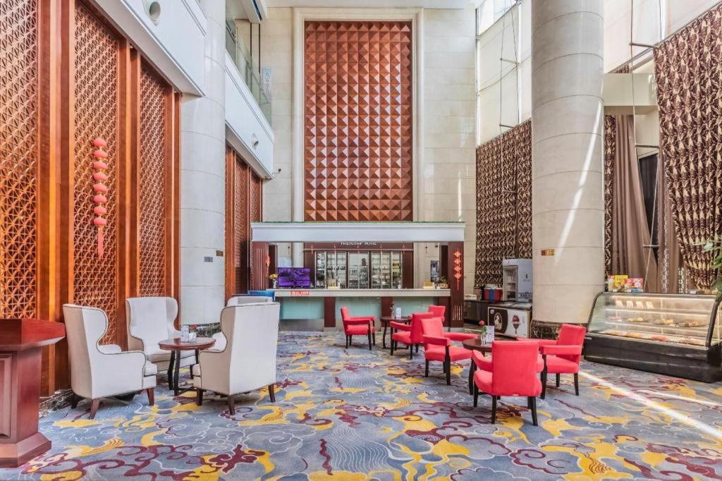 Liaoning Friendship Hotel 55/70