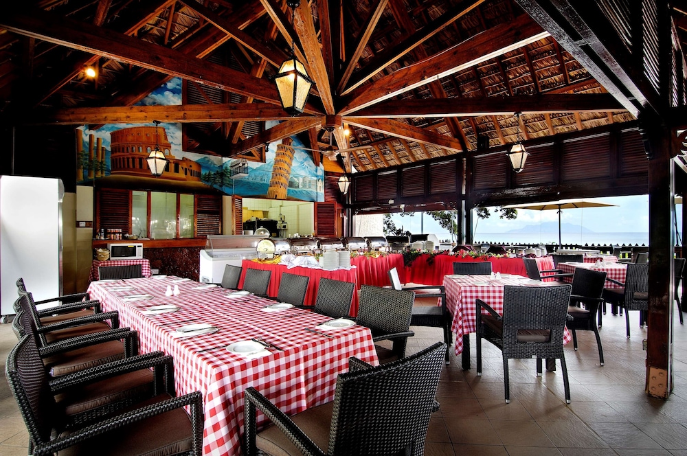 Berjaya Beau Vallon Bay Resort & Casino 33/64