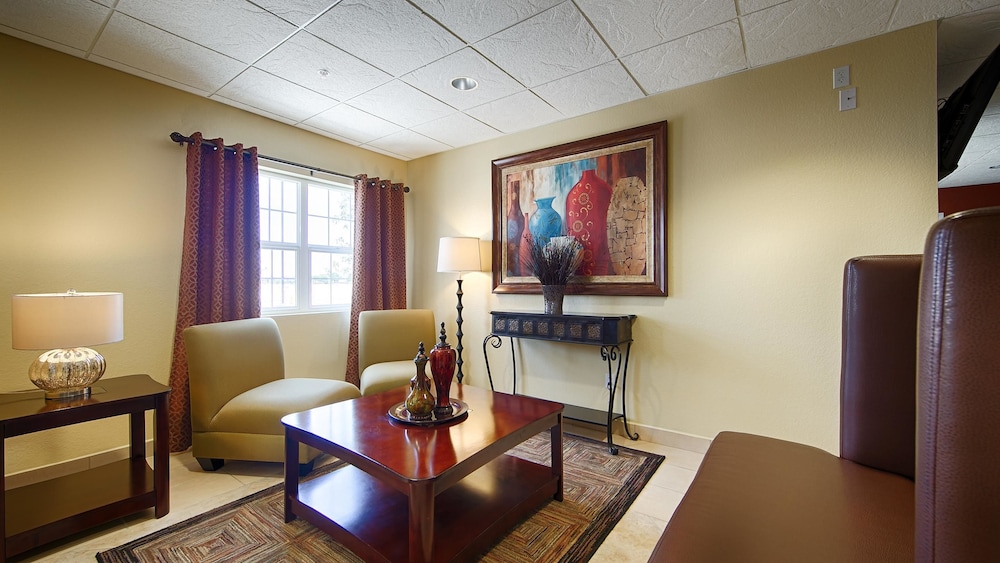 Best Western California City Inn & Suites 16/26