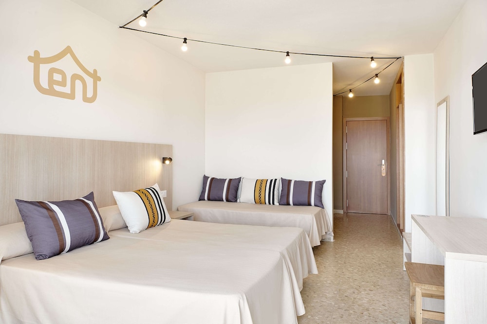 STANDARD, TRIPLE, SEA VIEW, BALCONY