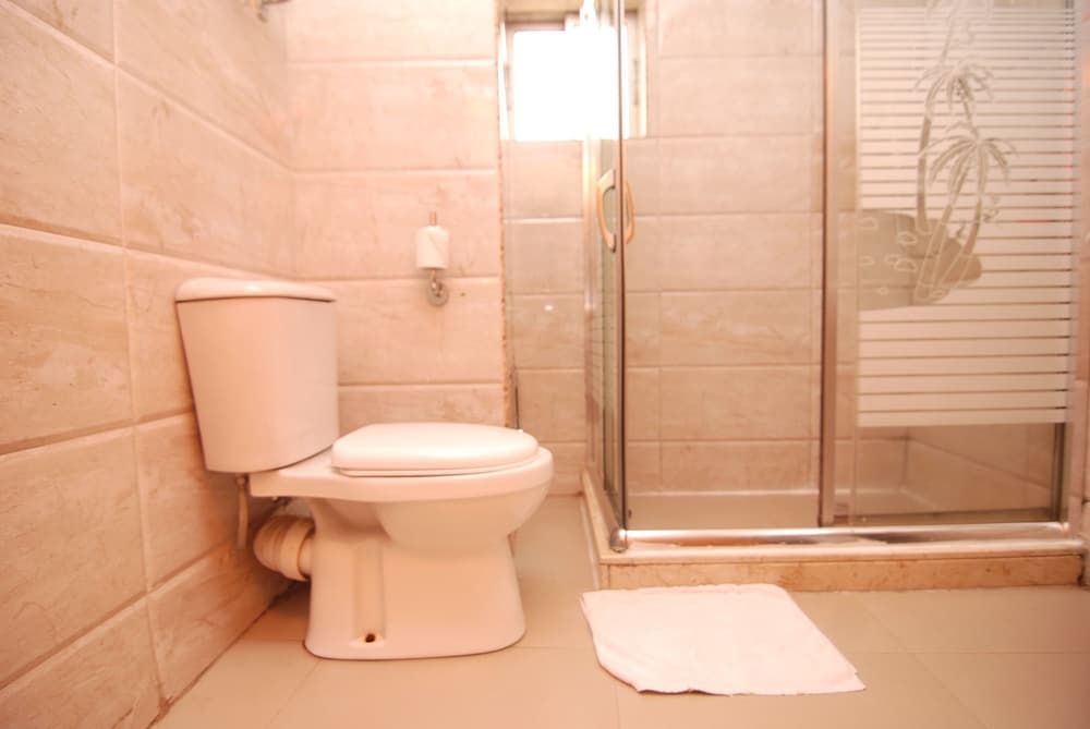 غرفة تنفيذية بسرير كوين، Hotel Rosebud 3/3