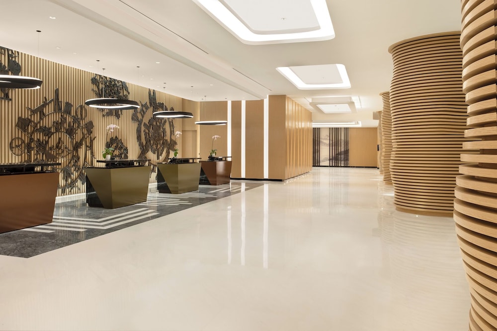 Swissotel Clark Philippines 7/60