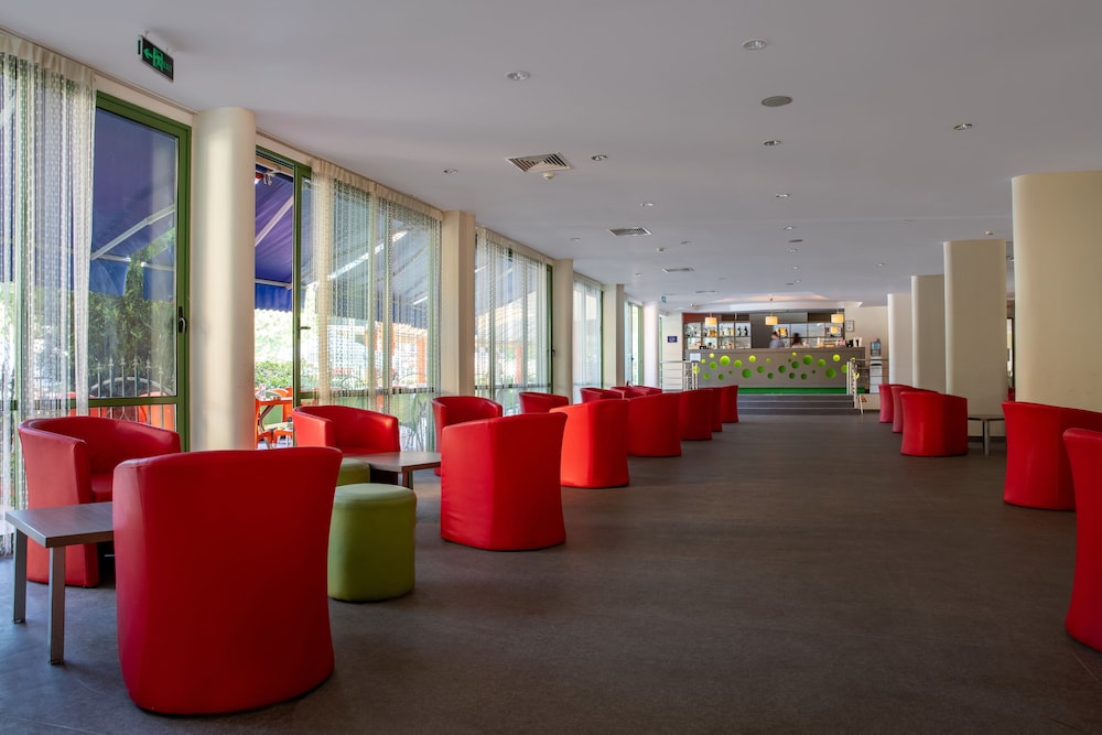 MPM Kalina Garden Hotel 9/63