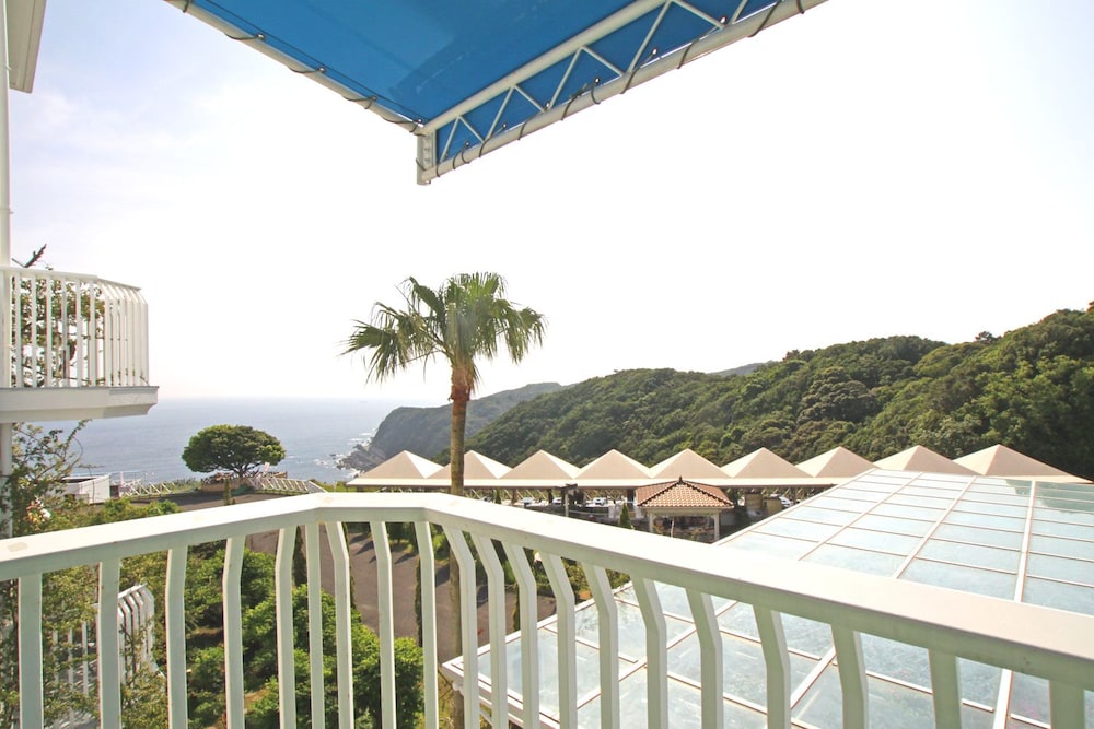 HOTEL BELLEVEDERE 42/46