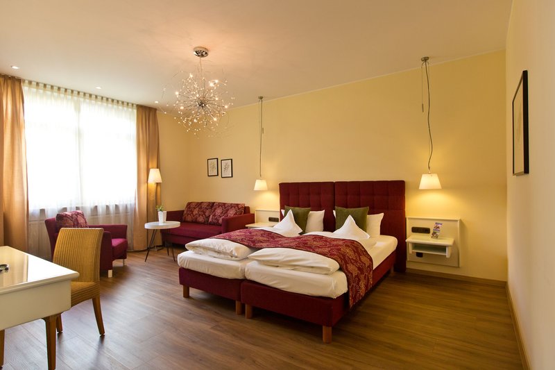 HOTEL DEUTSCHER HOF 3/10