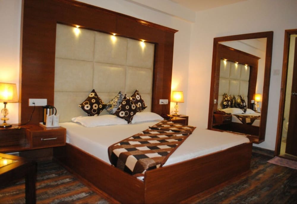 HOTEL DAFFODIL MANALI 12/21