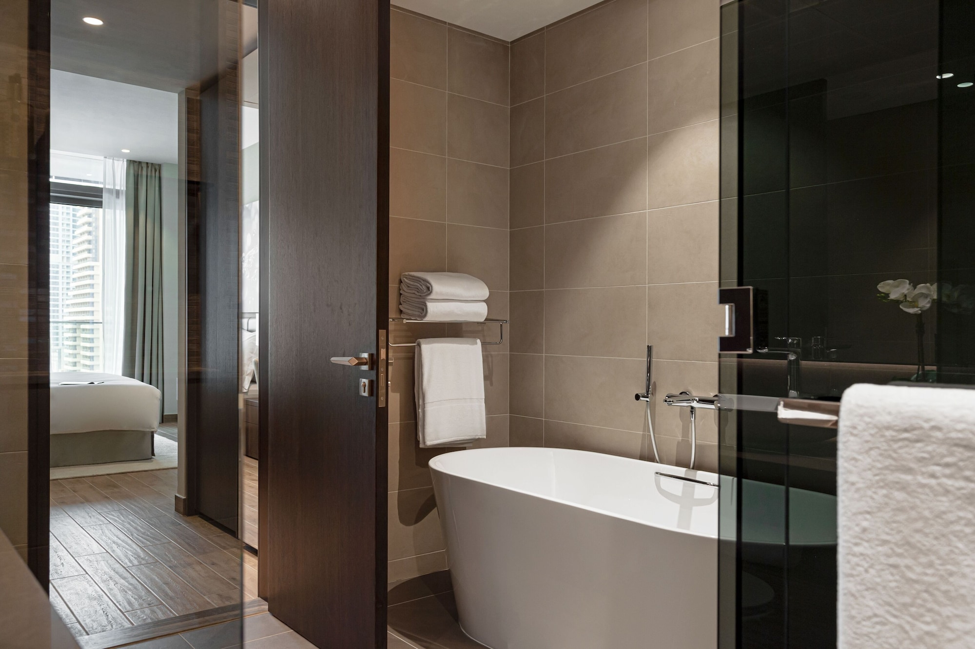 جناح بريميوم بسرير كينج بإطلالة على المرسى بشرفة بغرفة نوم واحدة، Jumeirah Living Marina Gate 3/3