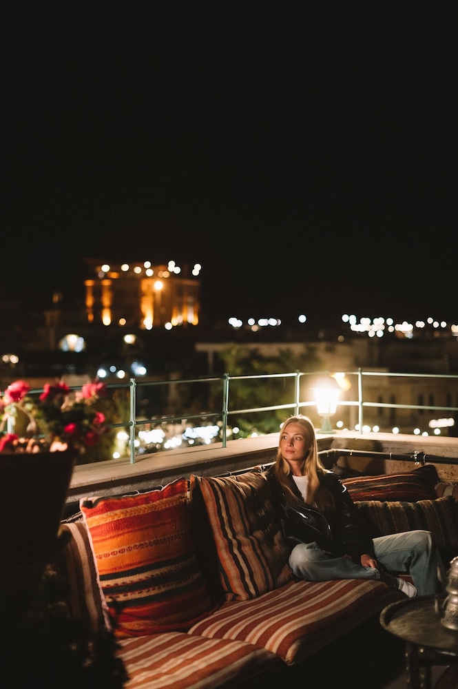 Heybe Hotel 6/50