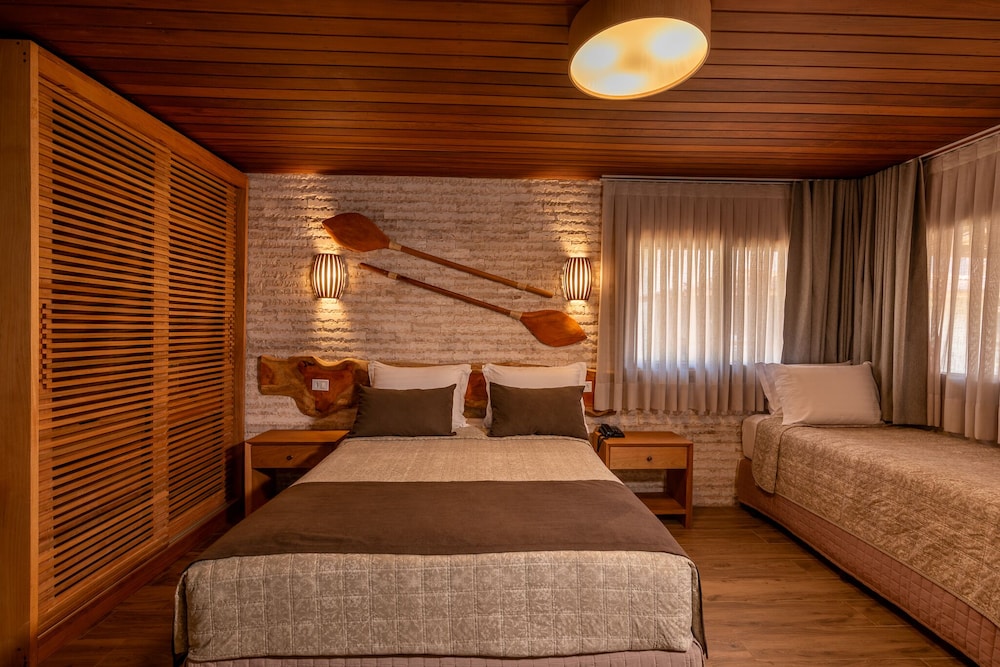 Master, Superior, 1 Double and 1 Single Bed، Village Paraíso Tropical 2/8
