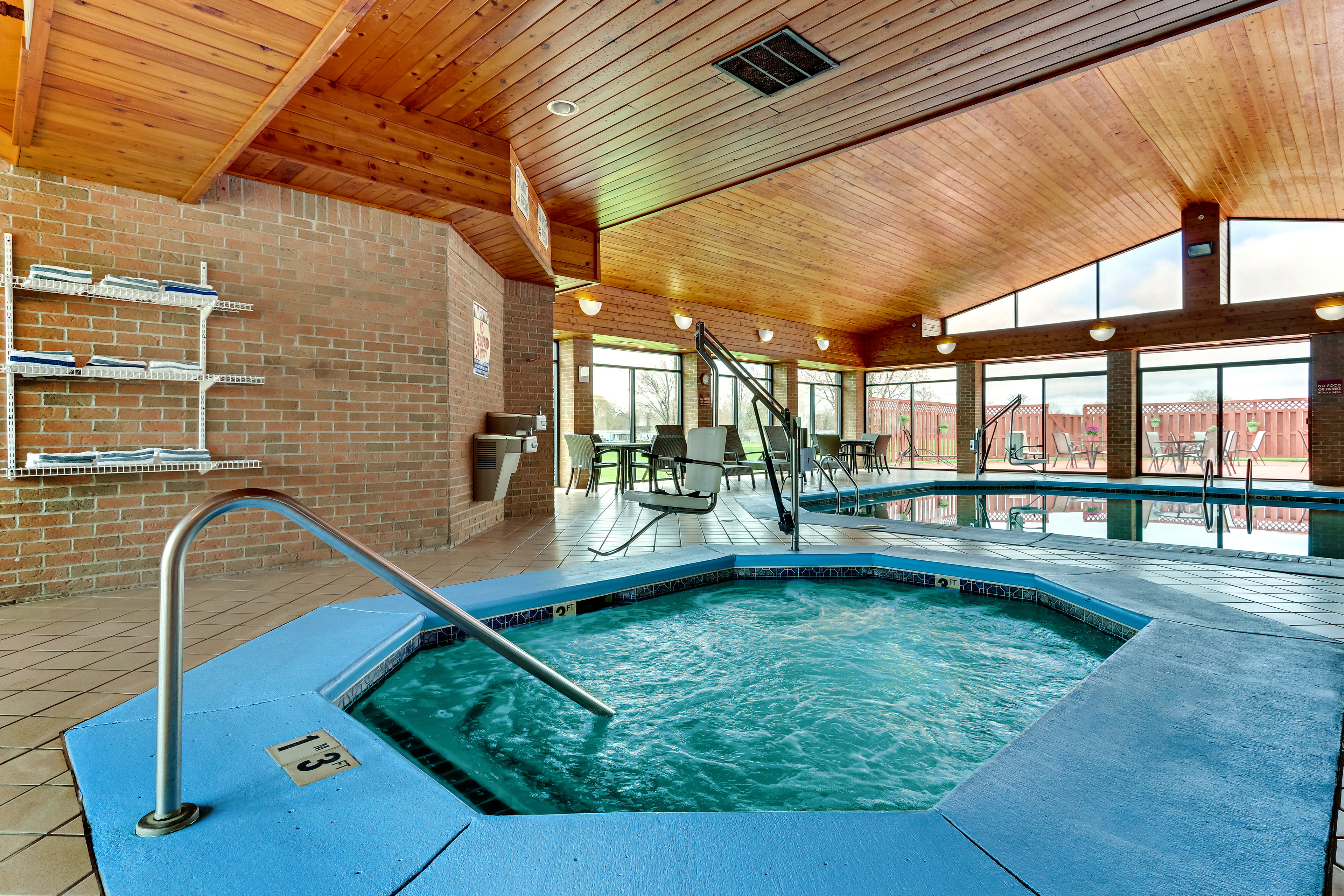 Holiday Inn Express Hotel And Suites Bad Axe 40/64
