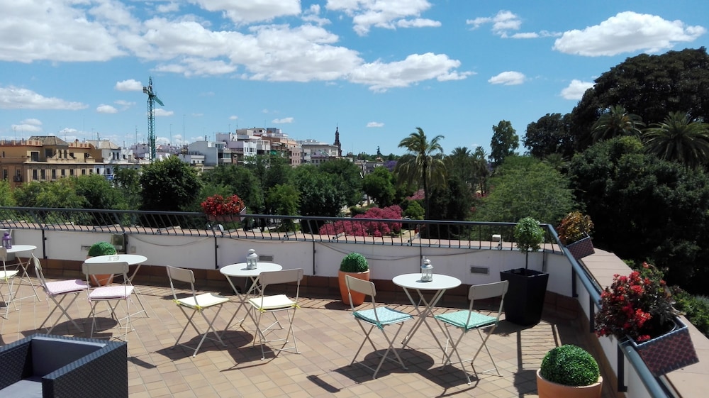 Basic Hotel Dona Manuela 32/40