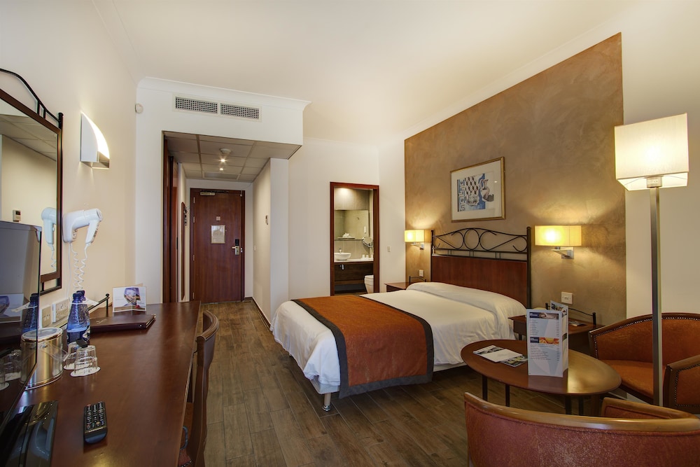 Vivaldi Hotel 16/71