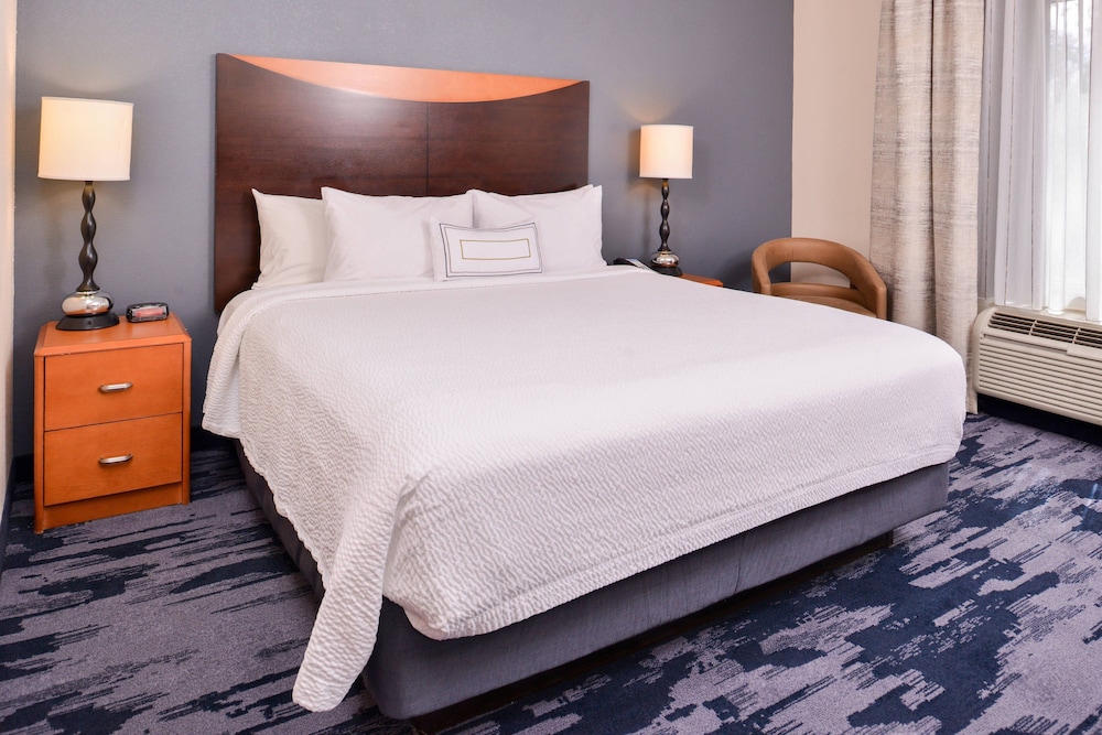 Fairfield Inn Suites Raleigh Durham Airport Brier Creek 7/35