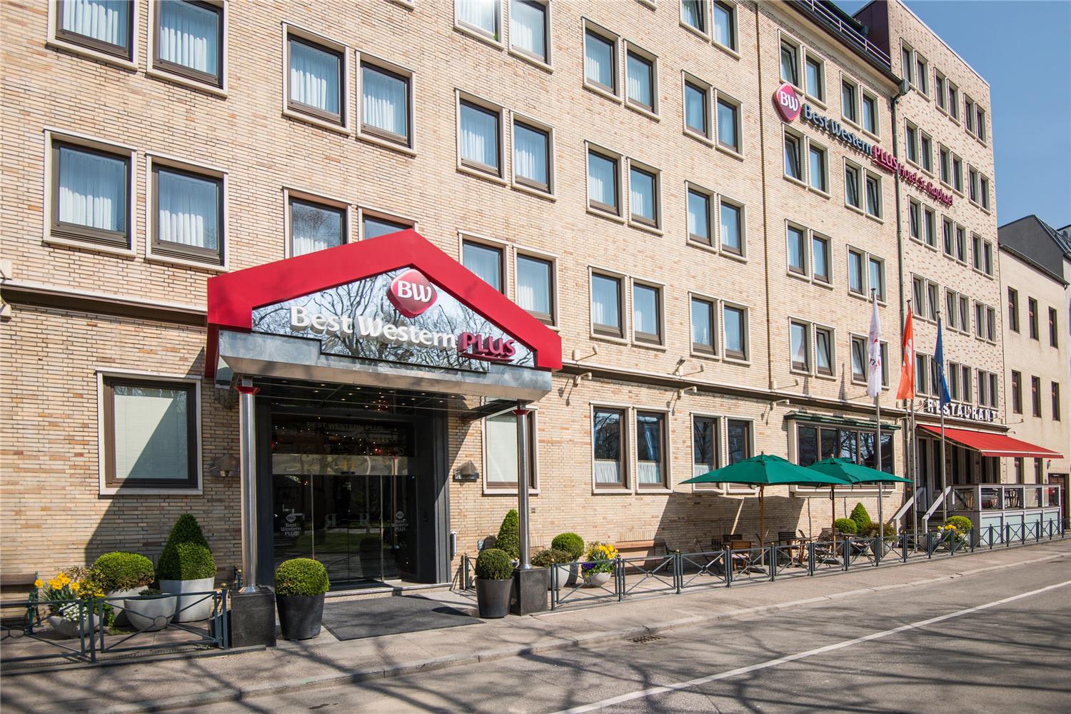 Best Western Plus Hotel St. Raphael 46/48