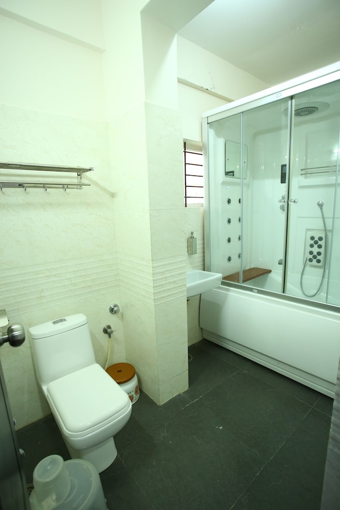 Hotel RR International 26/28