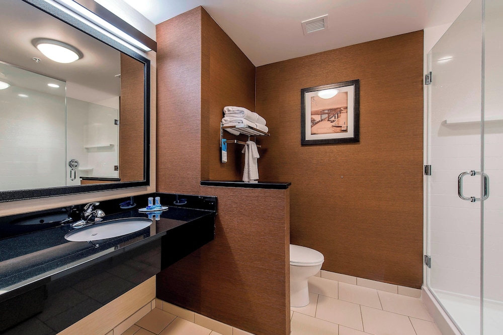 Fairfield Inn Suites By Marriott Leavenworth 43/44