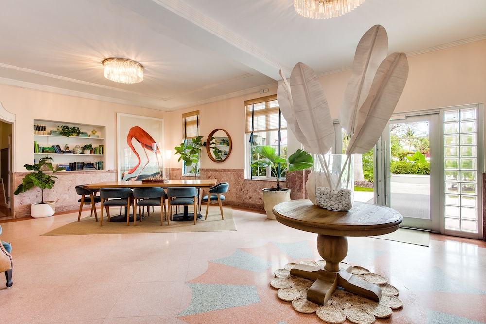 Liberty Park Hotel South Beach 50/76