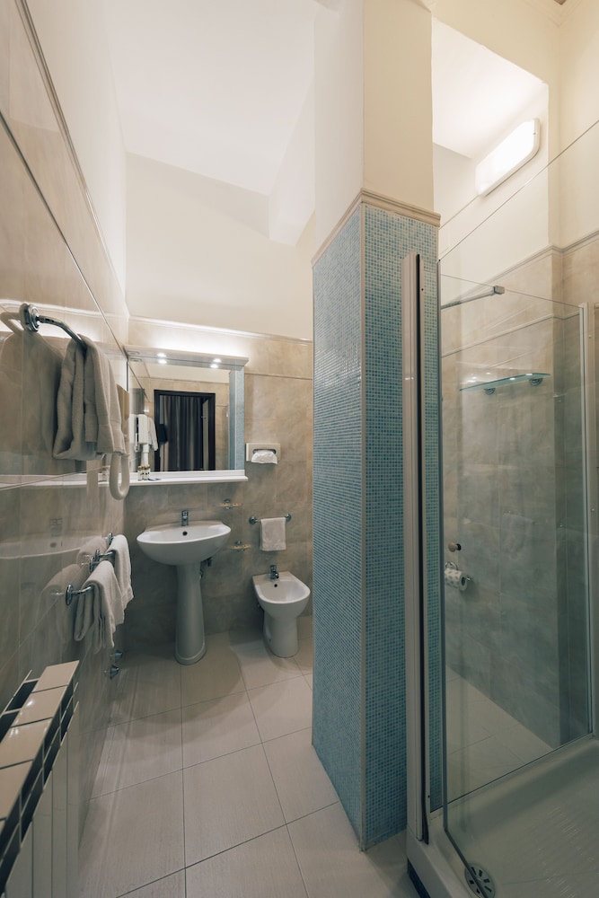Hotel San Luca 45/48