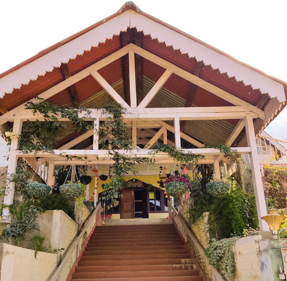 Pemaling Lords Inn Dirang in Arunachal Pradesh