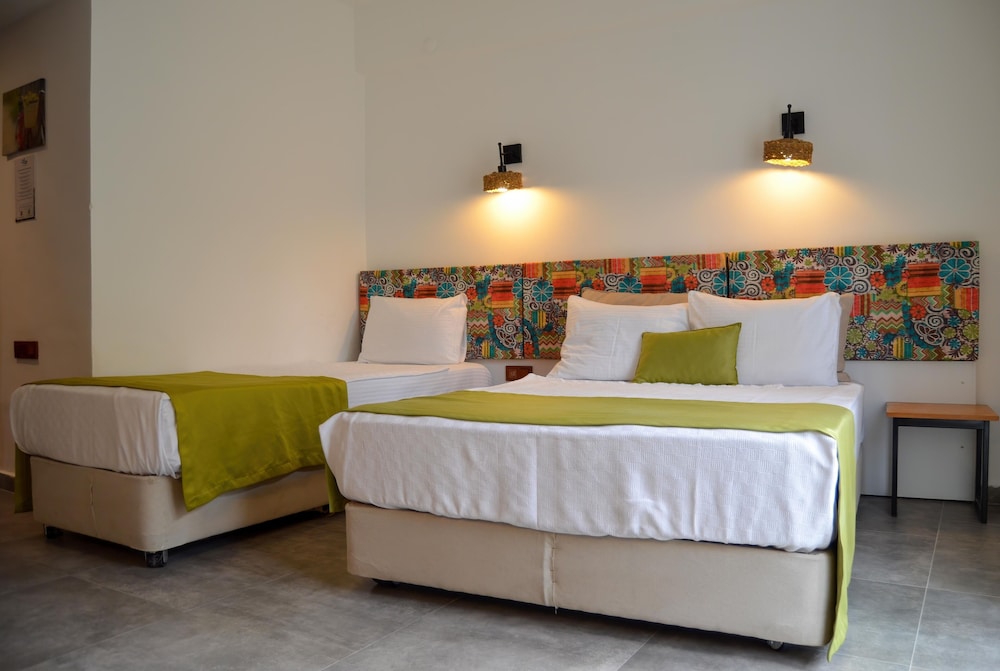 Butikhan Hotel 38/69