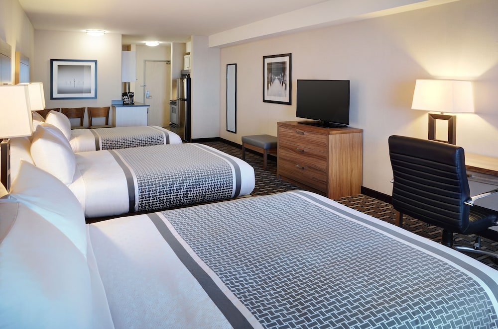 Pomeroy Inn And Suites Vermilion 15/38