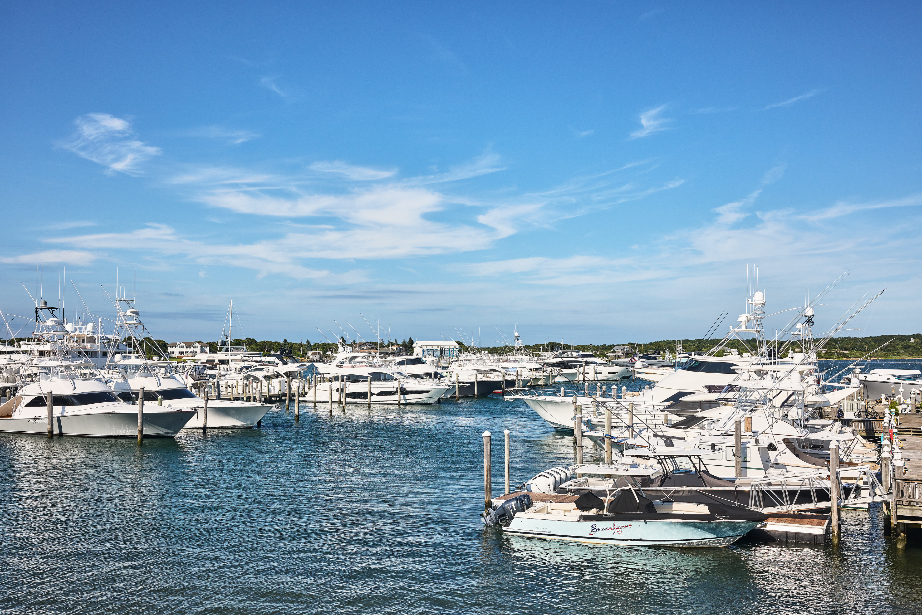 Montauk Yacht Club 52/74