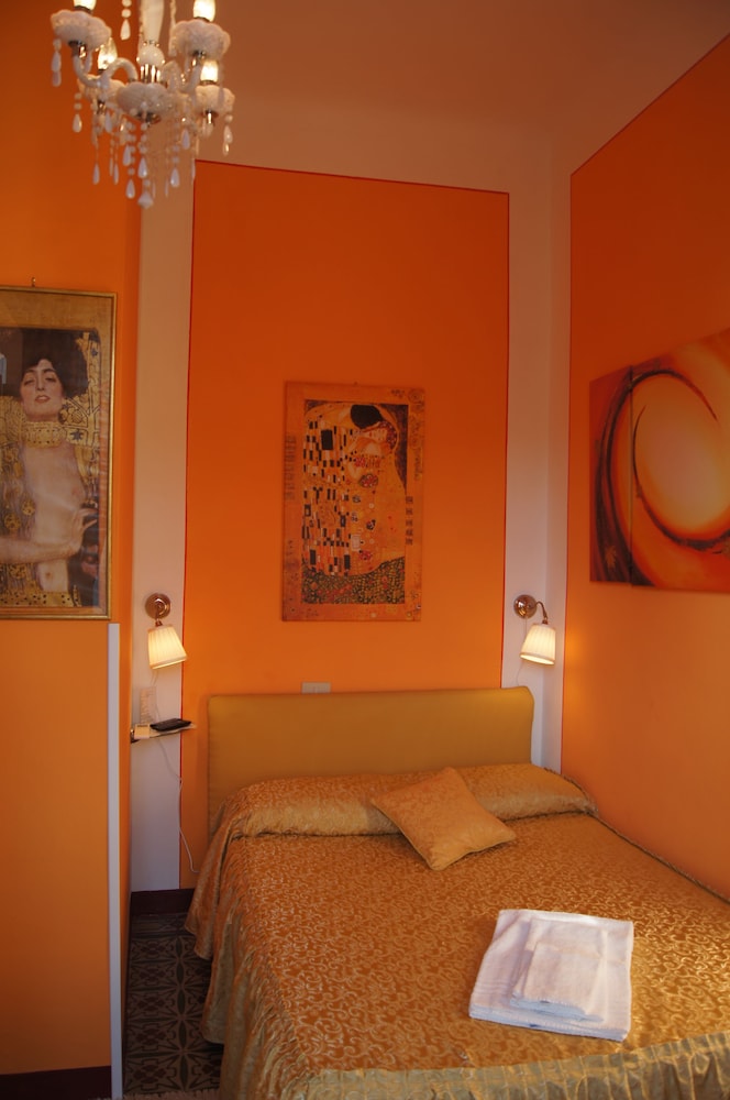 La Mimosa Bed And Breakfast 7/71