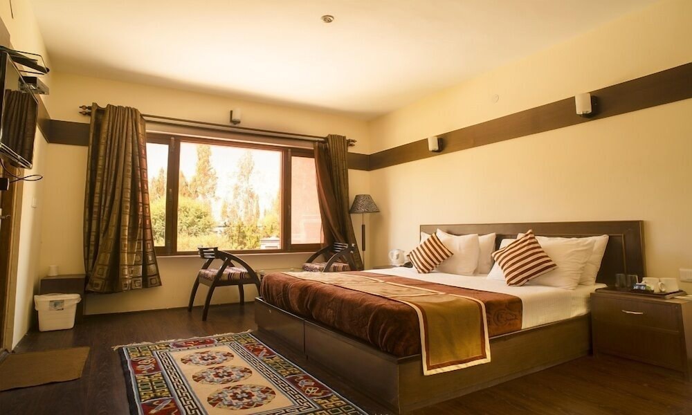 Deluxe, Double Bed