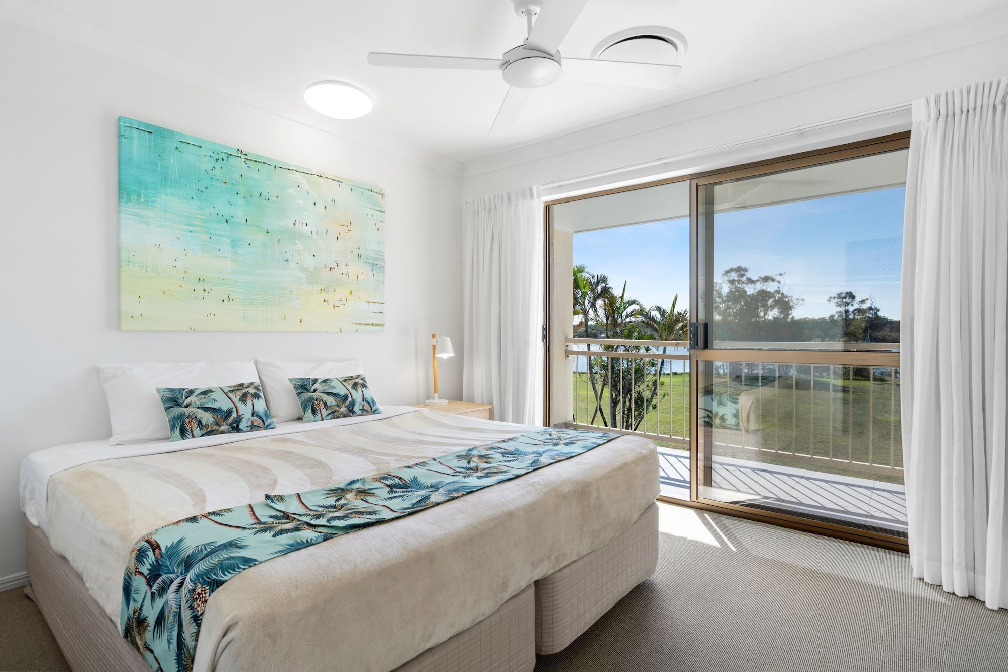 4 Bedrooms, Town House, 4 Beds, King and Twin Beds, Riverside