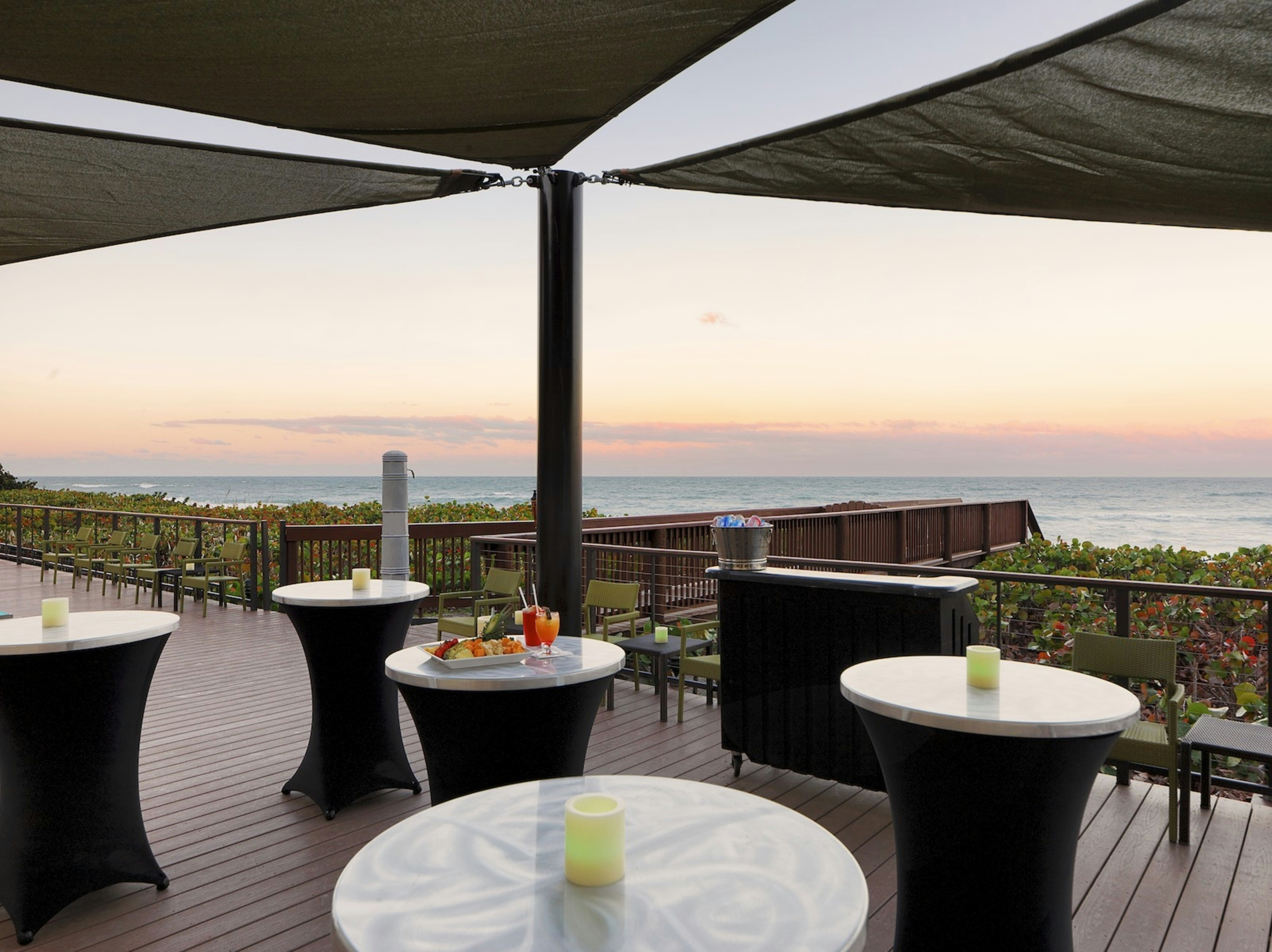 DoubleTree Suites by Hilton Hotel Melbourne Beach Oceanfront 43/69