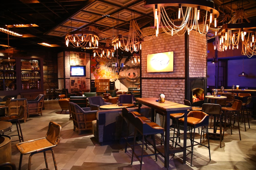 restaurant cafeteria