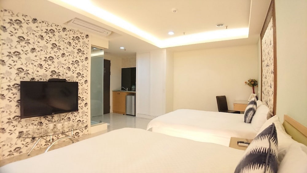 Lj Hotel 40/65