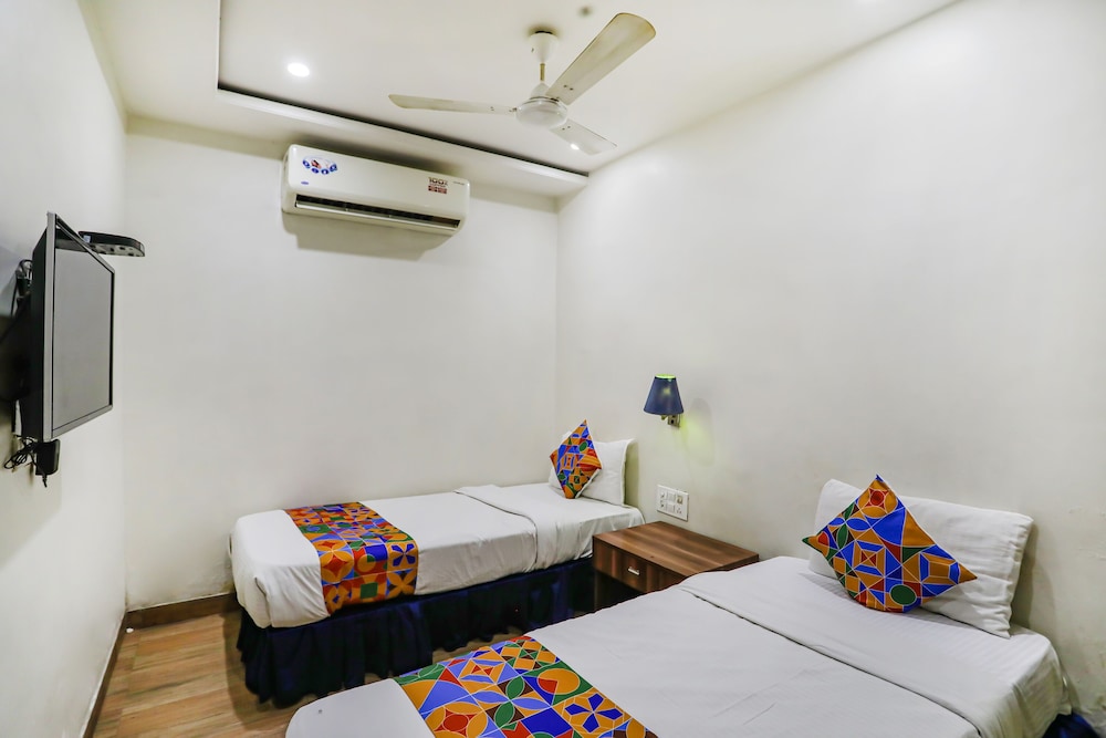 Hotel Mahendra 15/44