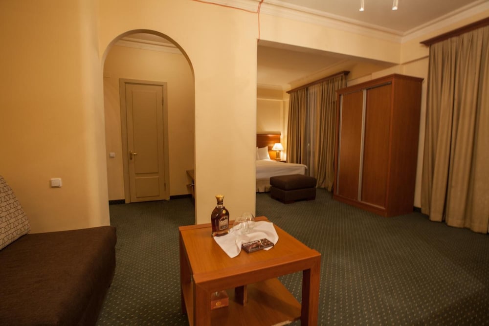 Aviatrans Hotel 38/55