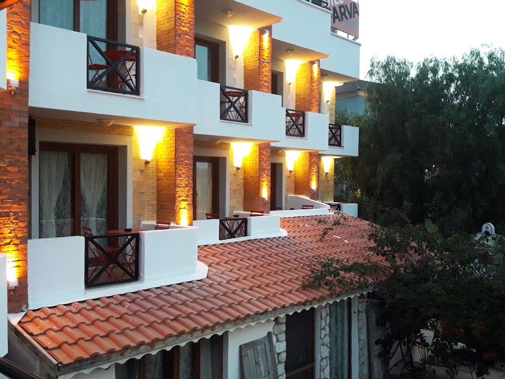 Parvaport Otel 5/48